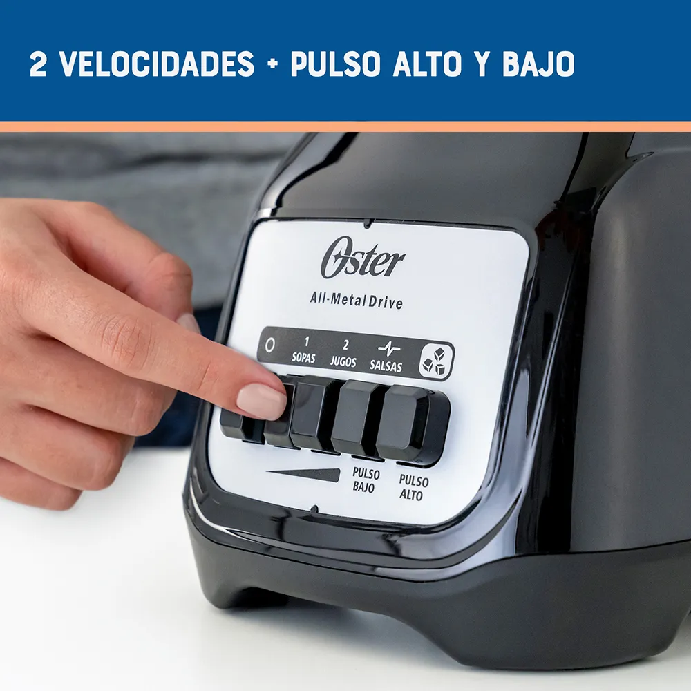 Licuadora Oster® Negra 2 velocidades más pulso y vaso de vidrio - Imagen 2